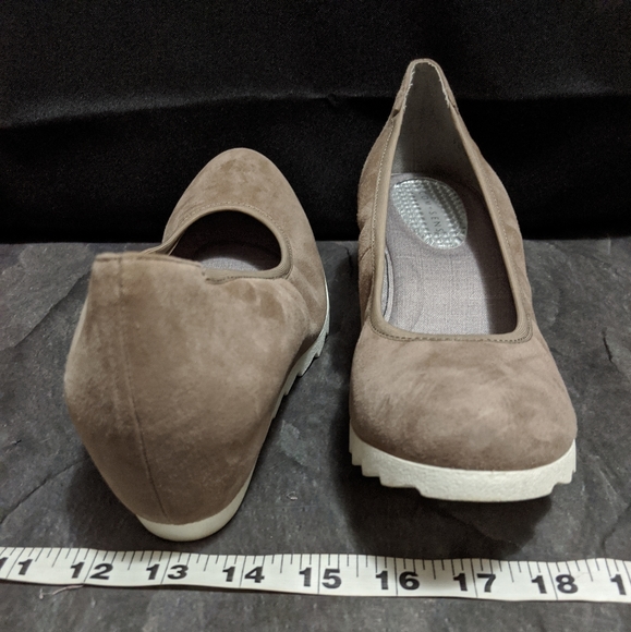 Anthropologie Shoes Bralini Wedge Suede Anthropologie Shoes Bralini Wedge Suede